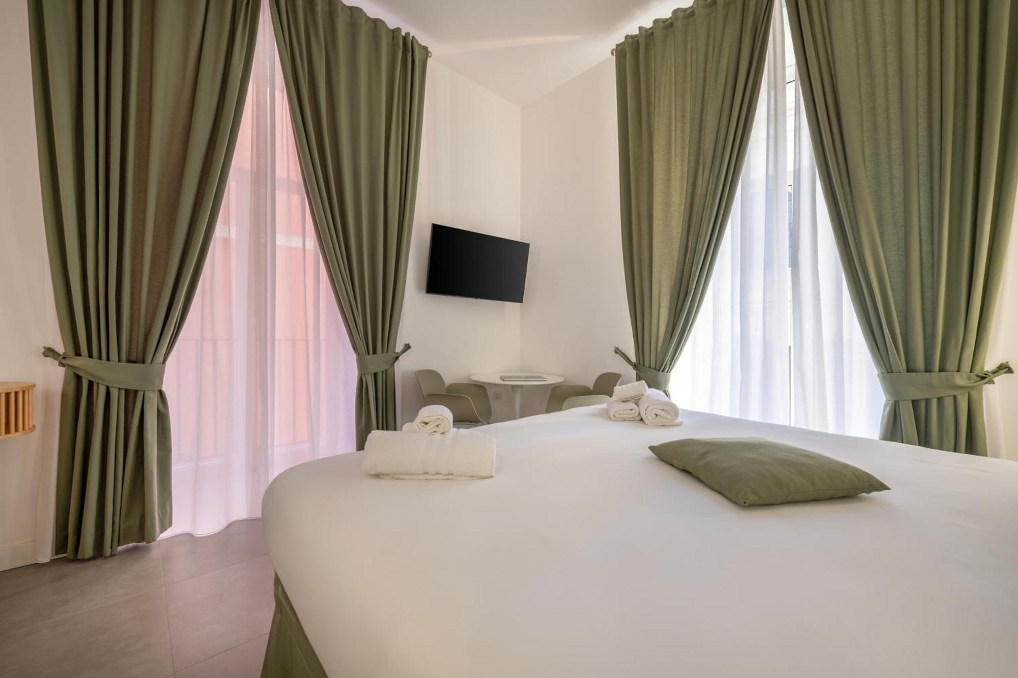 Vistavicolo Rooms نابولي المظهر الخارجي الصورة