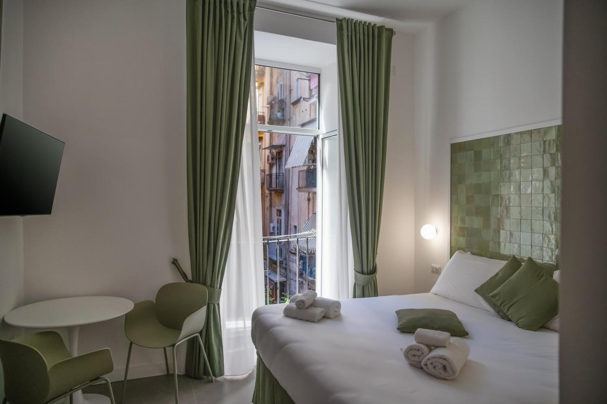 Vistavicolo Rooms نابولي المظهر الخارجي الصورة